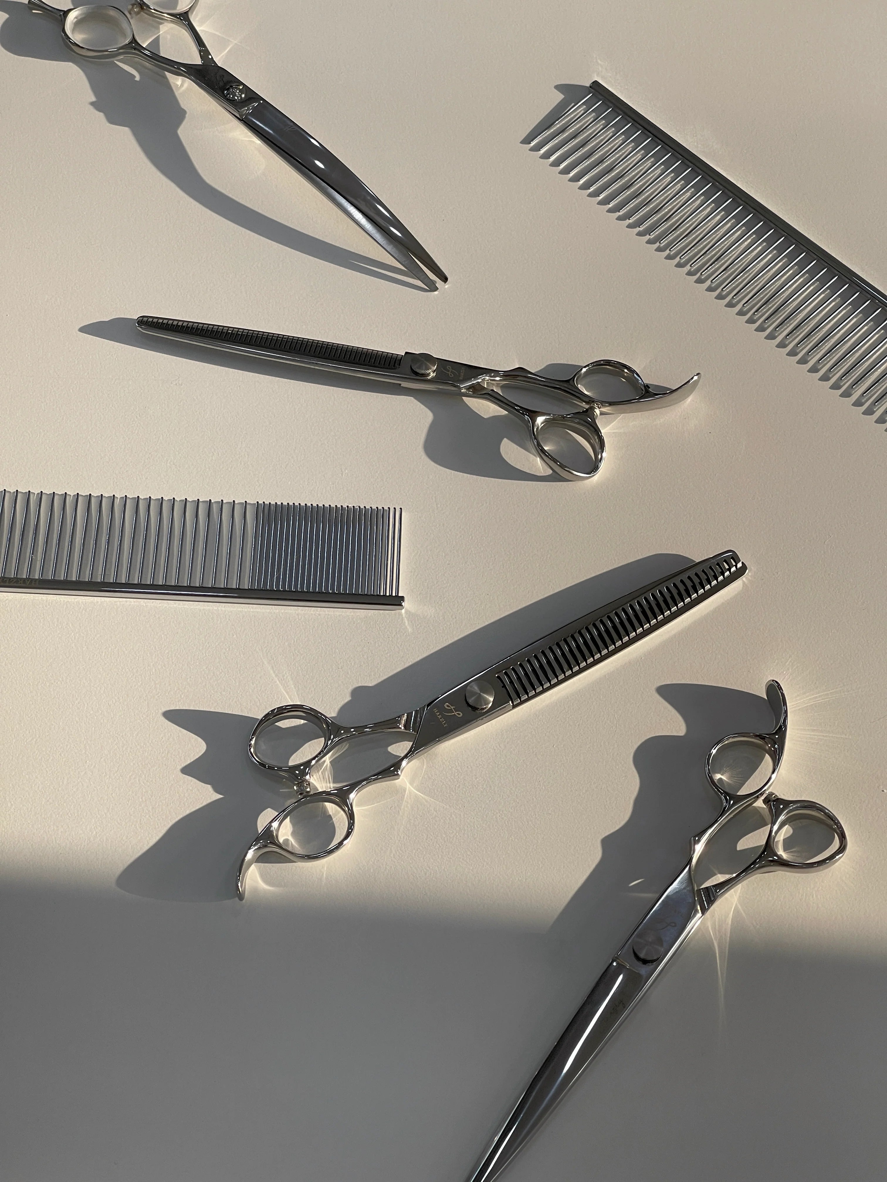 BEARDS ブレンダーシザー 6.7インチ HARZLY スリムカーブ BEARDS ブレンダーシザー 6.7インチ HARZLY スリムカーブ