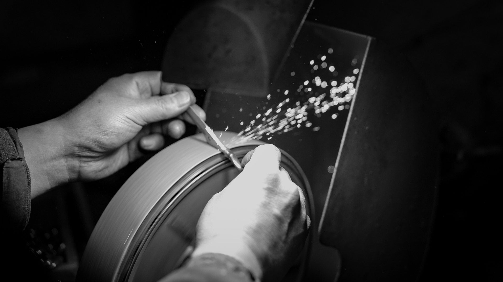 Repair & Sharpening Payment Gate